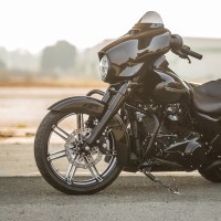 7valve_billet_wheels_harley_davidson_bagger_blk_i_1800x
